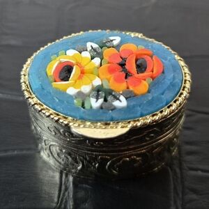 Vintage Micro Mosaic Pill Box in Goldtone  1 1/8"X1"X3/4"